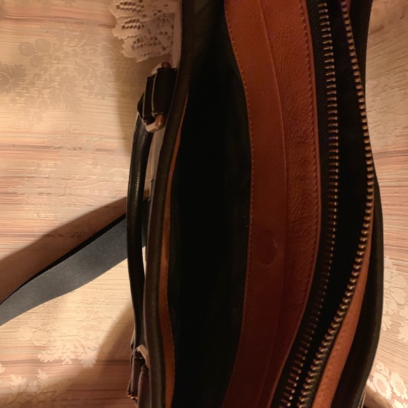 Coach Metropolitan Mens Director Brief Case - Picture 7 of 7